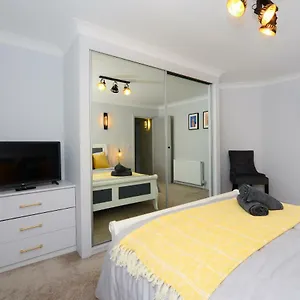 Apartment Beautiful Near Bournemouth, & Sandbanks 